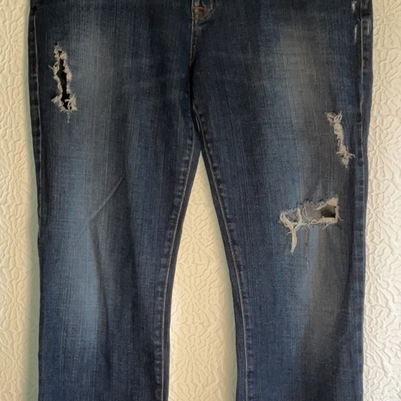 Guess Blue Boyfriend Jeans with Distressed Details - Picture 3 of 10